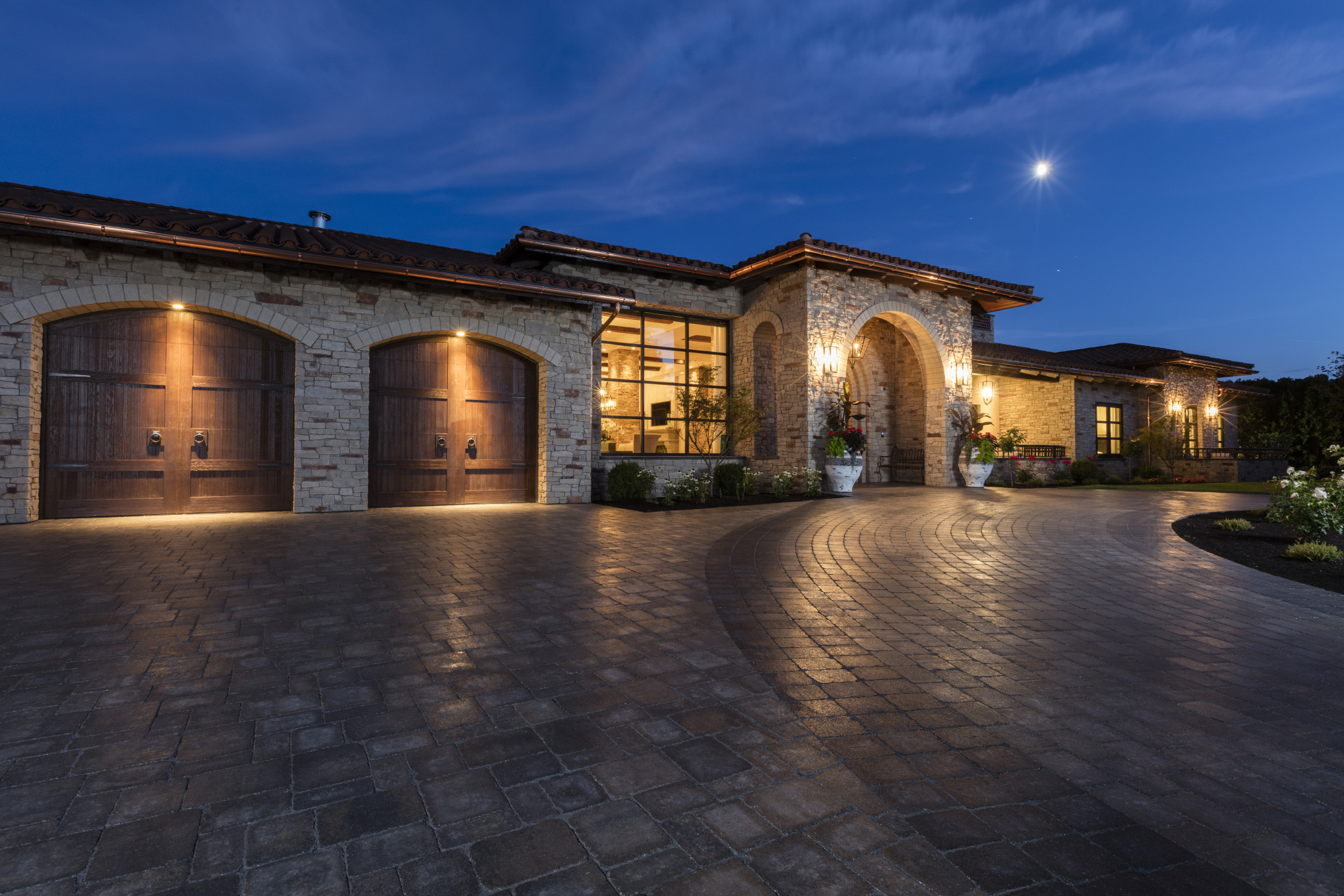 An Italian-inspired villa in West Kelowna, designed and build by luxury home builder Apchin Design + Build.